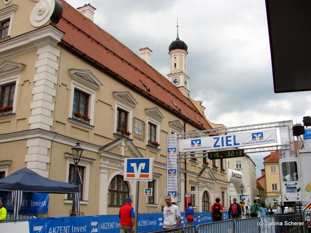Bayern Rundfahrt 2011 - Einzelzeitfahren in Friedberg - Impressionen vom Zielbereich Marienplatz