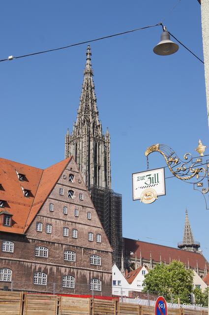 Ulm - Fischerviertel - und das Ulmer Münster ist fast immer in Sichtweite