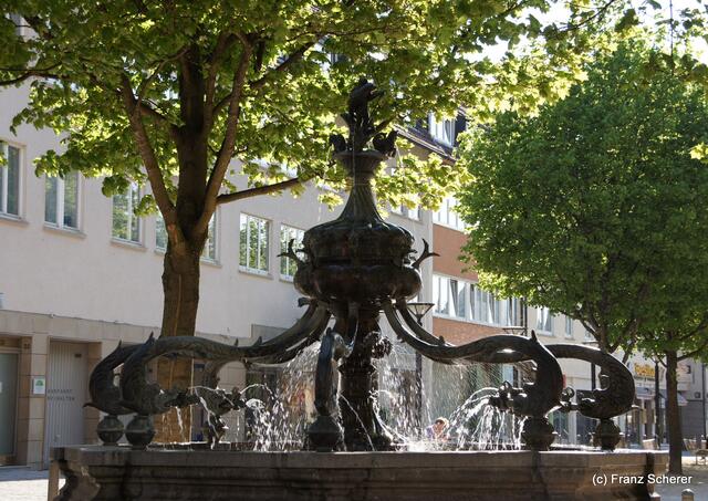 Ulm - Delphinbrunnen