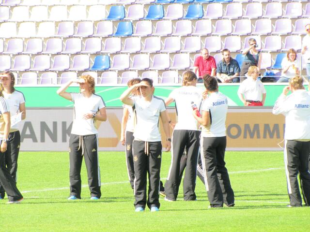 Platzbesichtigung der Deutschen Frauen Nationalmannschaft