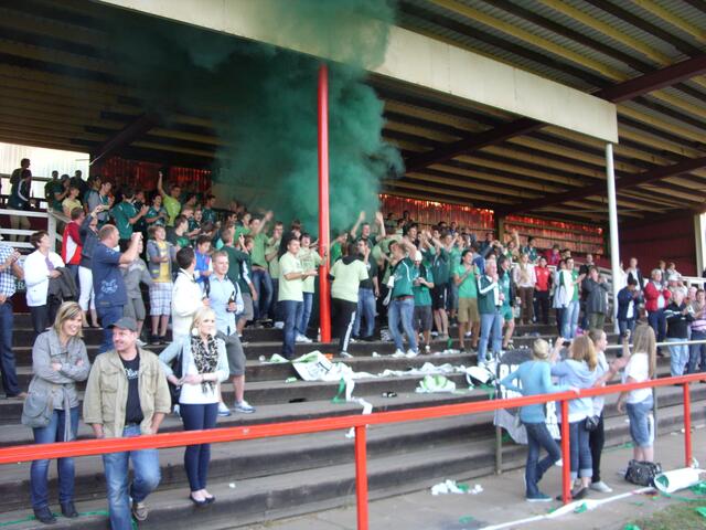 Die Fans machen das Stadion grün