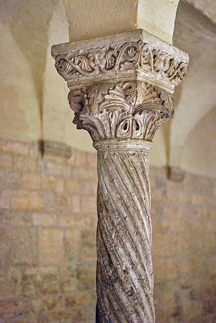 Säule im Kreuzgang