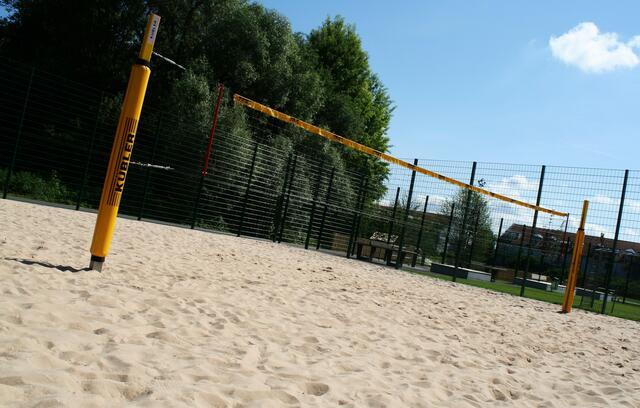 Beachvolleyball. Fehlen nur noch die Akteure!