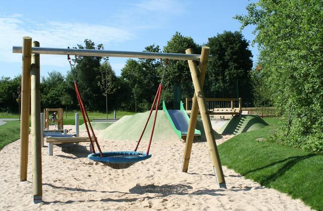 Vogelnestschaukel