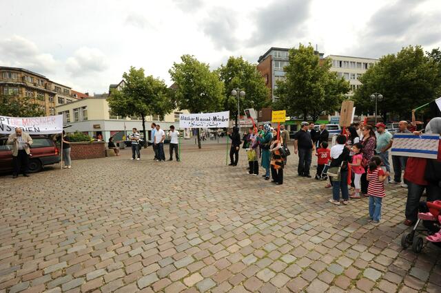 Das Land soll eine Demokratie werden.