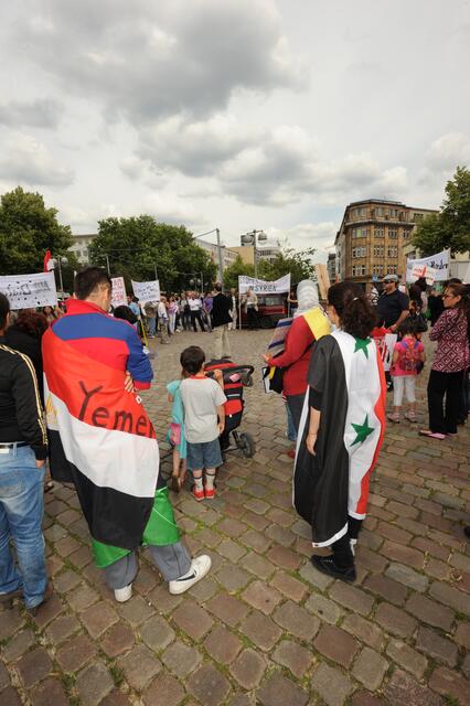 Sie haben Angst um ihre Angehörigen in Syrien.