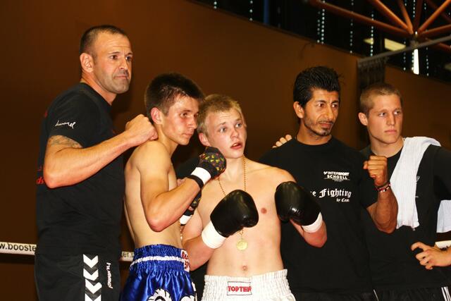 Gruppenfoto mit den Trainern und Betreuer