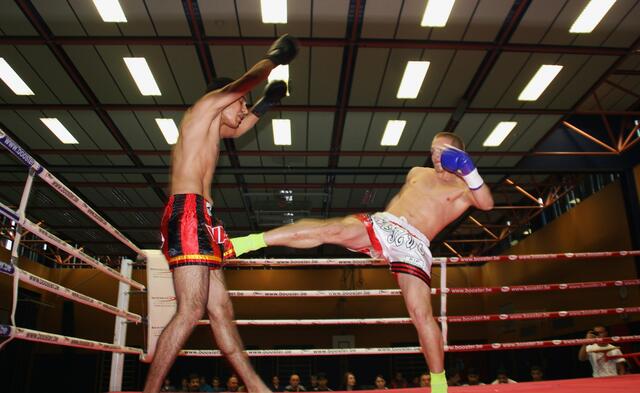 3. Kampf: Daniel Okupniak gegen Valid Hamras