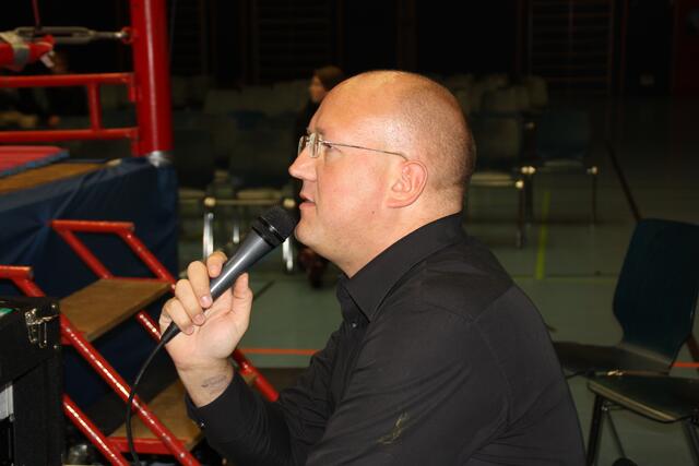 Moderator Thomas Koch (Kampfsport Zentrum Schmid Stuttgart)