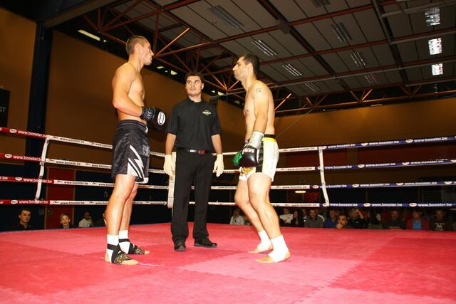 Den Gegner anschauen!