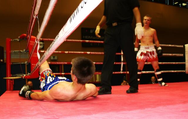 ... und den KO-Schlag angsetzt