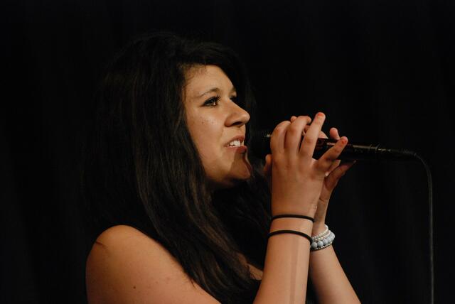 "Themba traut sich trotz AIDS" - szenische collage  08