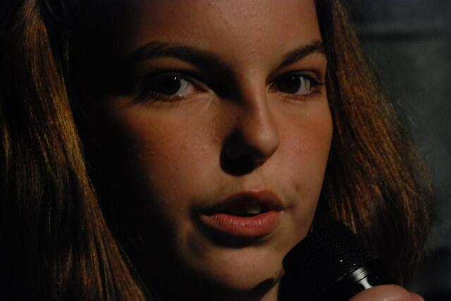 "Themba traut sich trotz AIDS" - szenische collage  13