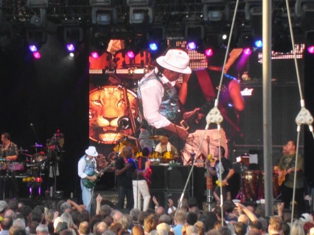 Love and Peace - Viva Carlos Santana