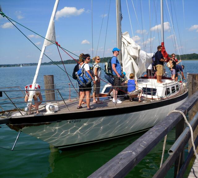 Ob das ein Schulsegelschiff ist?