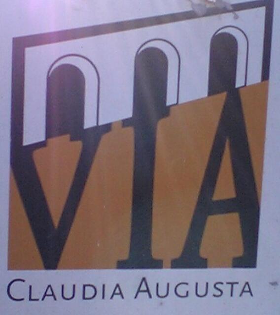 Strassen-Hinweisschild zur Via Claudia Augusta (Igling)