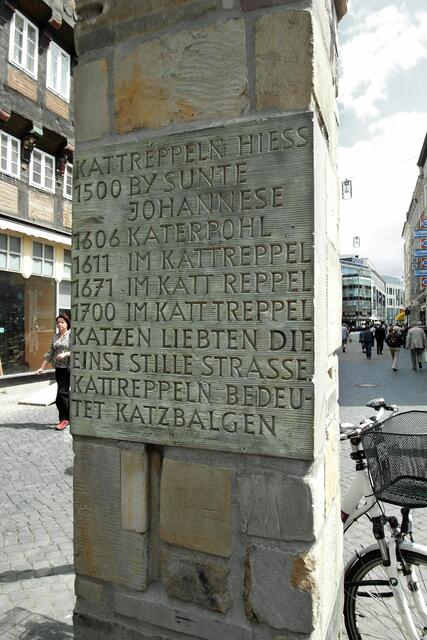 Detail der Säule "Katzenbalgen" von Siegfried Neuenhausen
