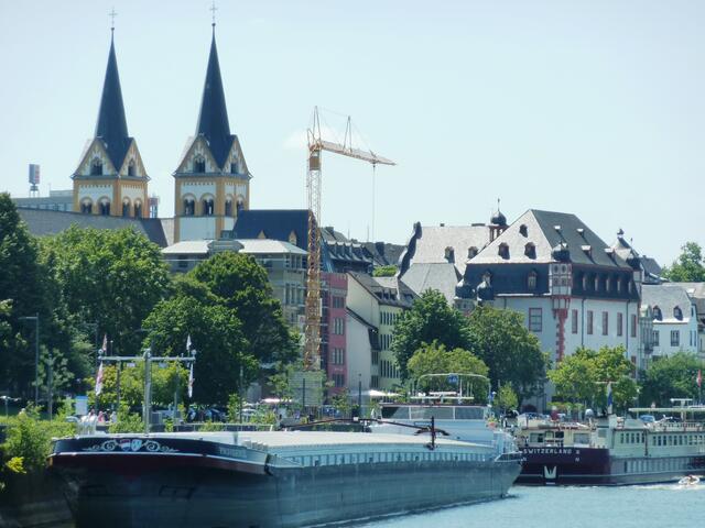 Moselufer und Altstadt von Koblenz