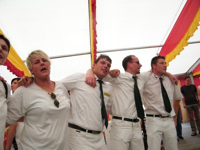 Da wird geschunkelt!