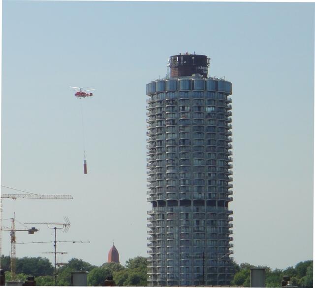 Weg ist die Antenne des Augsburger Hotelturms.