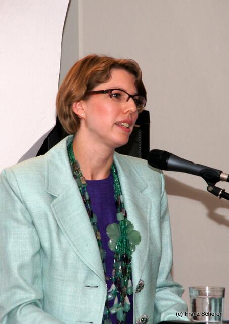Ausstellung ''St. Jakob - Glaubensmonument im Wandel der Zeit" - Museumsleiterin Dr. Alice Arnold-Becker bei der Ansprache