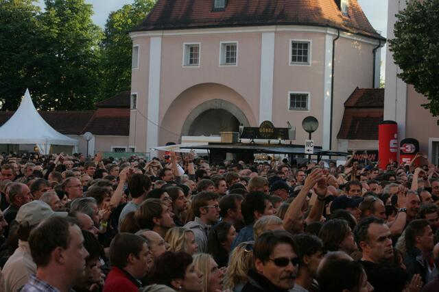 Rund 4.500 Besucher wollten Toto sehen