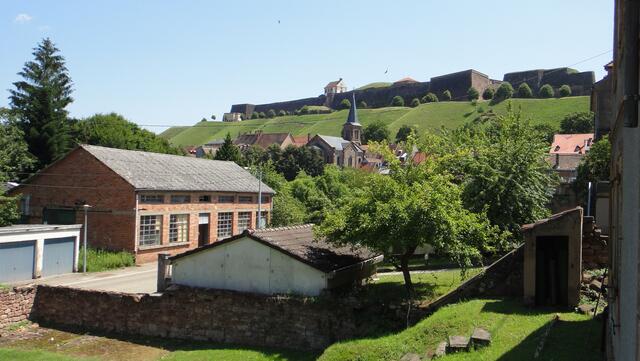 Blick auf die Zitadelle, aufgenommen in Bitche