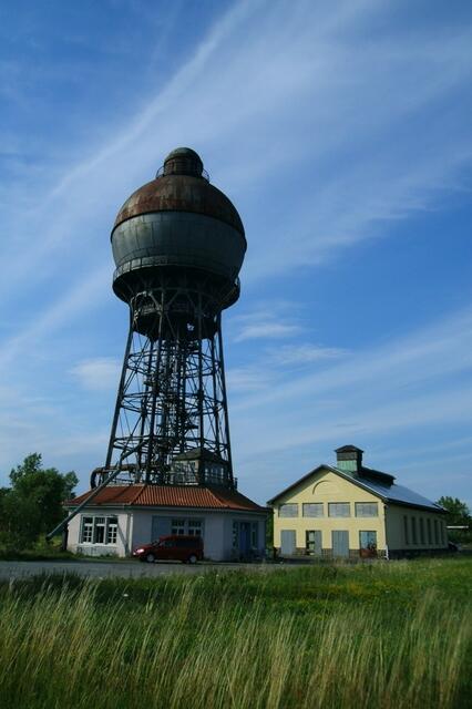 1200 m³ Wasser fasste dieser 1922 für die Notwasserversorgung der Hochöfen bei Energieausfall erbaute Turm - das reichte für 30 Minuten Kühlung ...