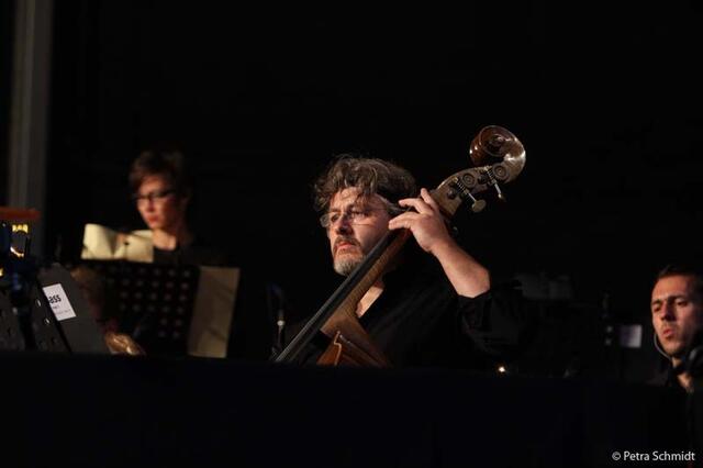 Orchester „Neue Philharmonie Frankfurt“