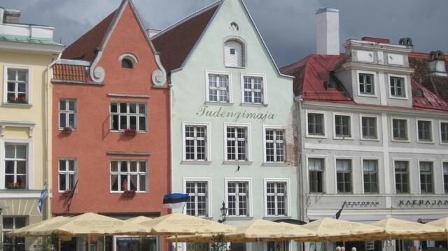 Tallinn, Schöne Bürgerhäuser am Rathausplatz