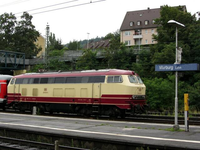 Lok 218 105-5 von der WestFrankenBahn Aschaffenburg