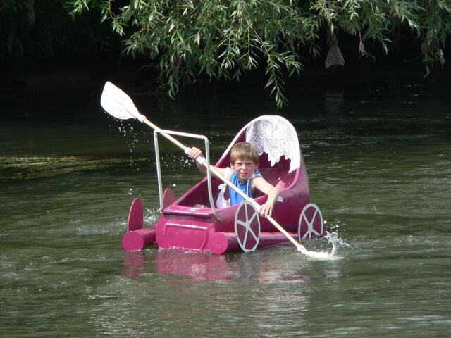 Badewannenrennen in Weischütz