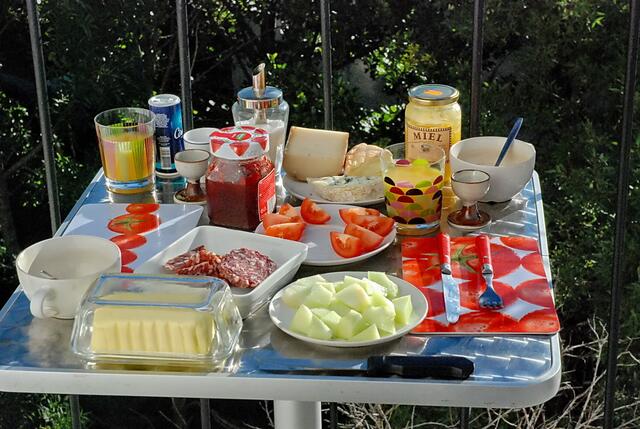 Frühstück ist angerichtet ...