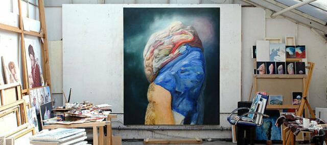 "KOPF"-Figur im Atelier von Thomas Beecht in München (Botanicum).