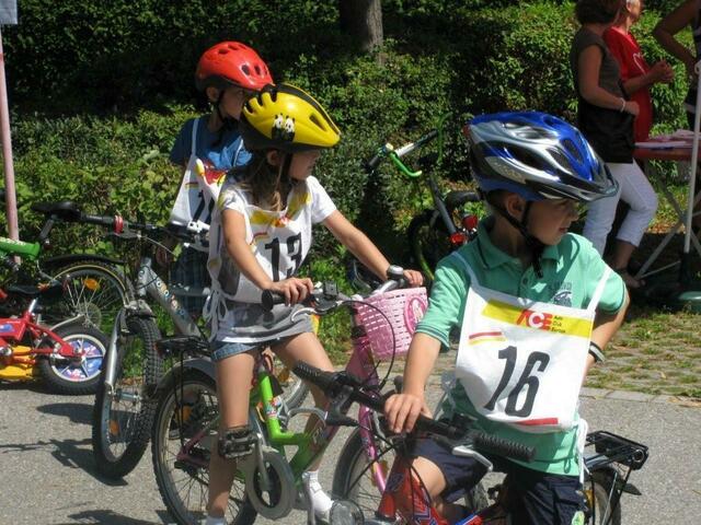 Vor dem Durchfahren wurde der Parcours genau studiert und abgegangen.