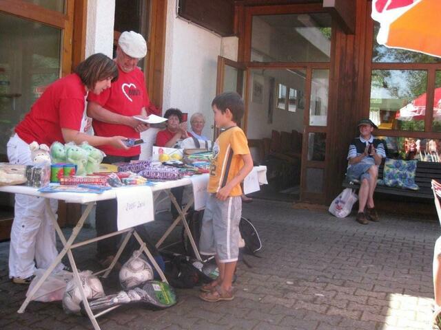 Bei der Preisverleihung gab es viele schöne Preise, als 1. Preis in jeder Alterskategorie gab es eine Kinokarte.