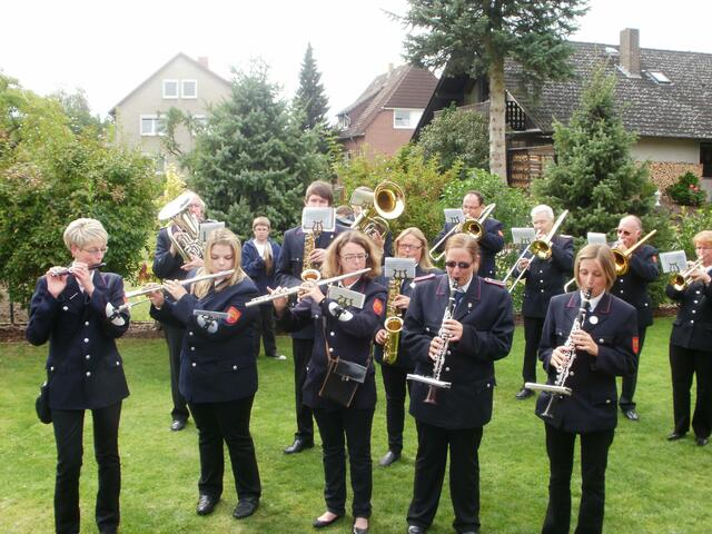 Musikzug Schulenburg im Garten des Bürgerkönigs