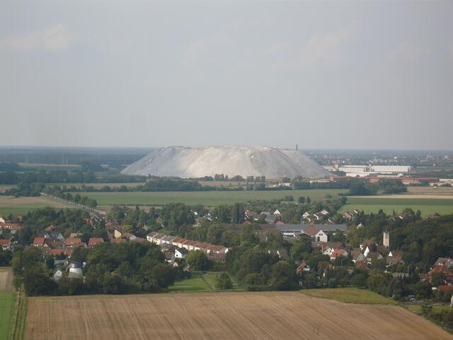 Kaliberg Lehrte, rechte Bildmitte die KGS Sehnde