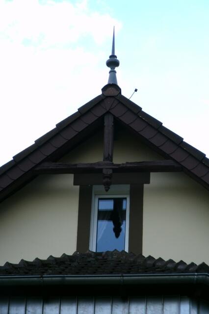 Giebelschmuck ...