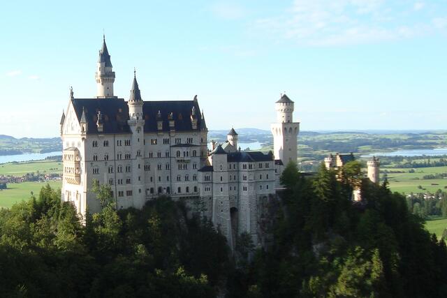 Schloss Neuschwanstein von der Marienbrücke aus gesehen