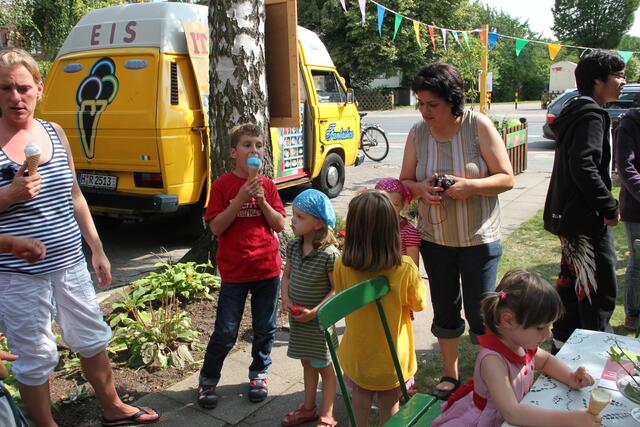 blaues Eis war bei den Kindern der Renner