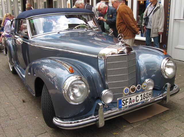 MERCEDES Cabrio