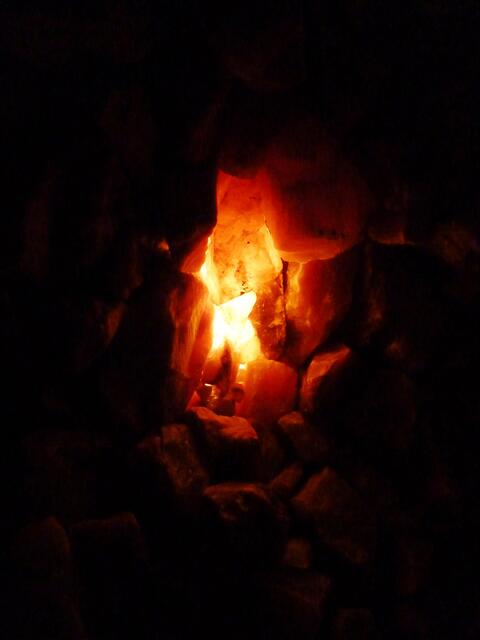 Eine Lichtquelle in der Wand.