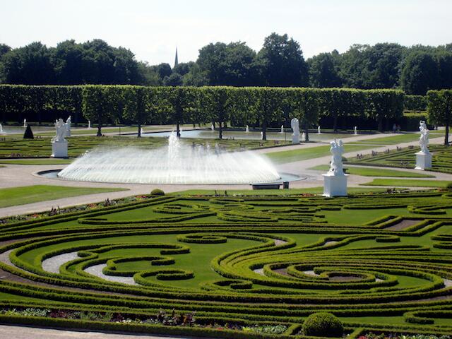 Die Wasserspiele in den barocken Herrenhäuser Gärten