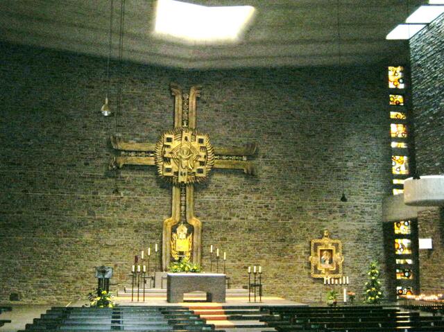 SCHÖNSTATT: Anbetungskirche bei der Anbetungskapelle