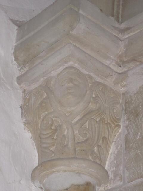 Kapitelle mit Gesicht