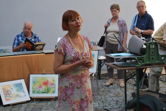 Stephanie Lotze präsentierte Musik und Geschichten, die der Laden schrieb.