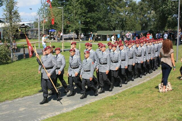 37. Heimat- und Soldatenfest in Stadtallendorf; Feierliches Gelöbnis