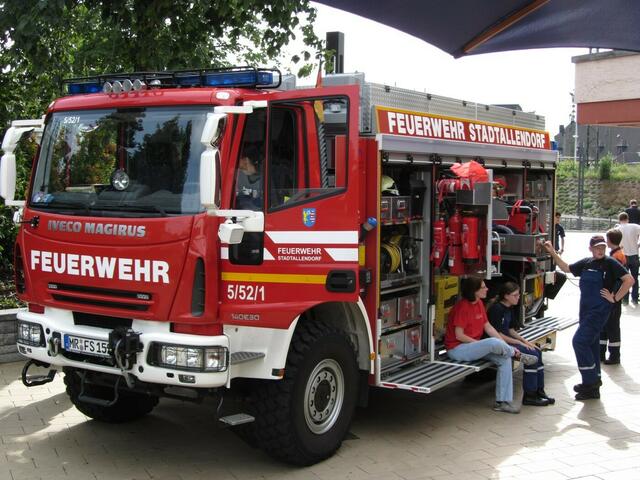 37. Heimat- und Soldatenfest in Stadtallendorf; Feuerwehr beim verkaufsoffenen Sonntag in der Stadtmitte