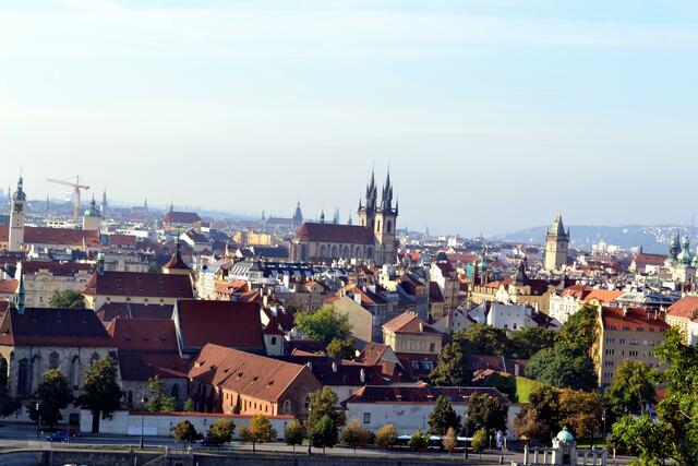 Prag ist ein großes Museum, in den sämtliche Baustile versammelt sind, aber alle tragen sie den speziellen Stempel Prags.